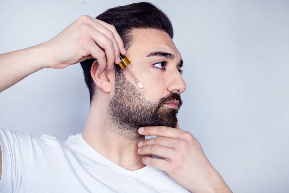 How to Maintain a Healthy Beard with Beard Oil