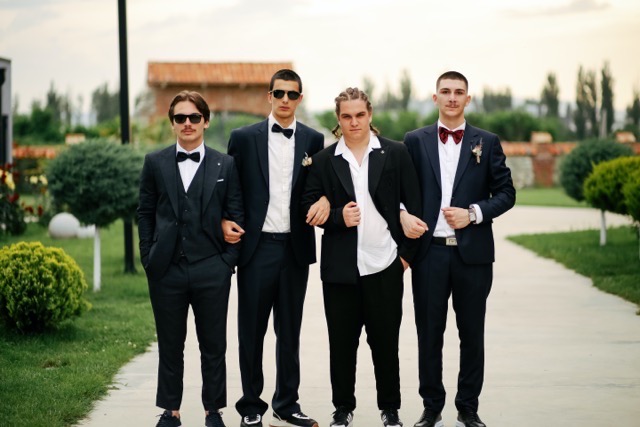 How to Choose the Perfect Wedding Outfit for Men